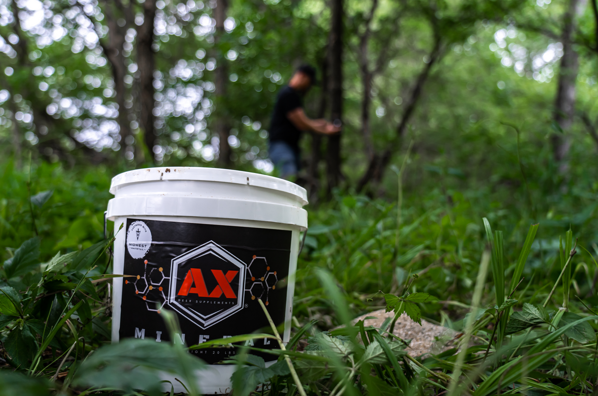 AX Mineral 20lb Bucket