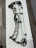 Hoyt Double XL Realtree Edge RH 65# Max 29"-32" DL (USED)
