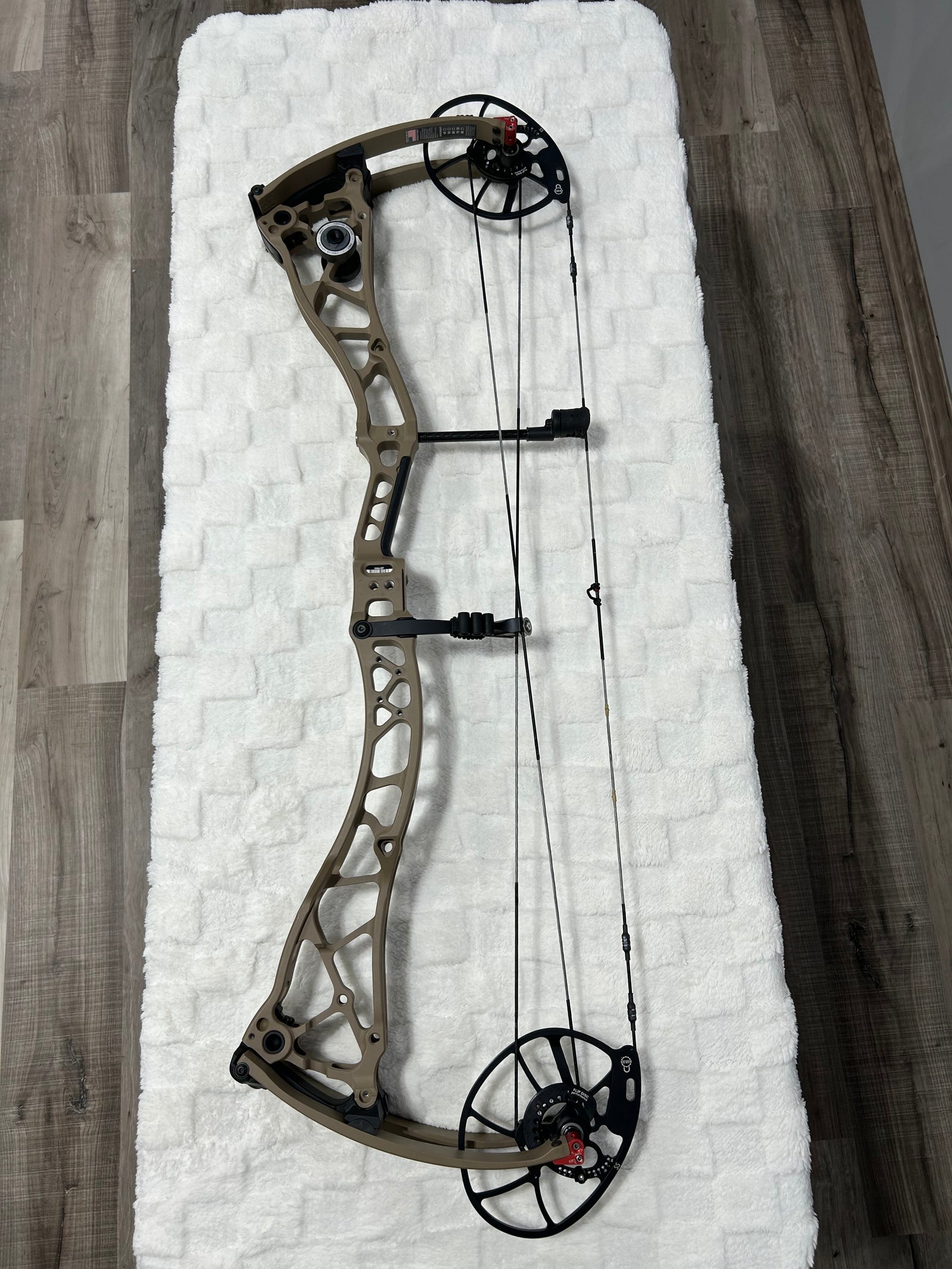 Bowtech SS34 RH 70# Max 26-31.5" DL (USED – Like New)